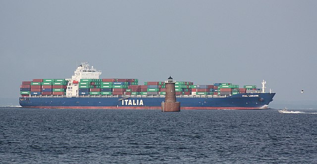 Container ship Ital Lunare was built by Hanjin Heavy Industries in 2007