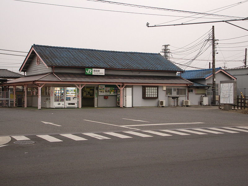 File:JR East Tsuruta Station.jpg