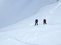 Skialpinisté stoupají k Rojacherhütte