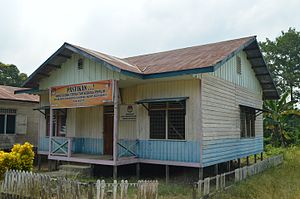 Kantor petinggi Long Iram Bayan