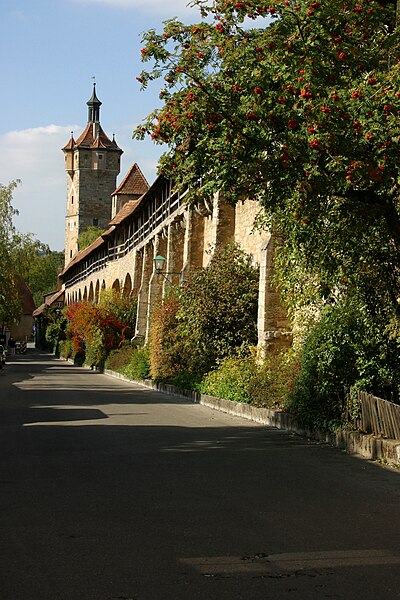 File:Klingentor Rothenburg ob der Tauber TRS 031012 074.jpg