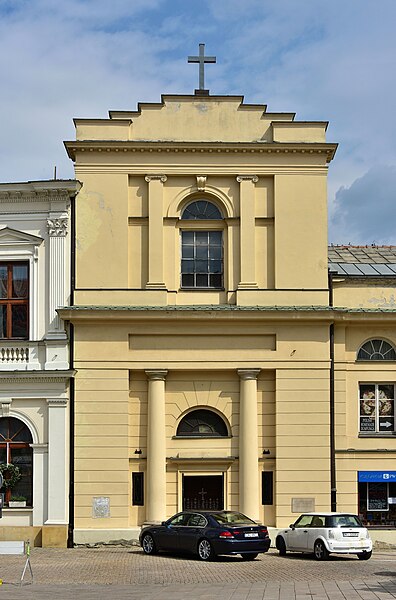 File:Kościół Niepokalanego Poczęcia Najświętszej Maryi Panny Res Sacra Miser 2019.jpg