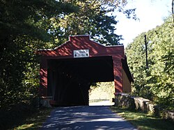 Kutz Mill Jembatan Tertutup northbound.jpg