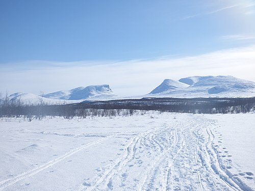 Lapporten, Abisko, covered in snow. Photograph: Selixshiraii