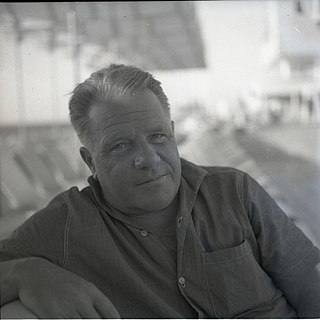 <span class="mw-page-title-main">Lawrence Durrell</span> British novelist, poet, dramatist, and travel writer