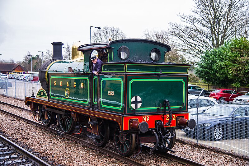 File:Locomotive 263 Backing Up at East Grinstead.jpg