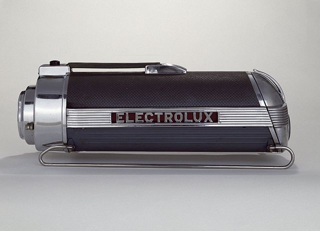 Vacuum cleaner designed by Lurelle Guild c. 1937 Brooklyn Museum