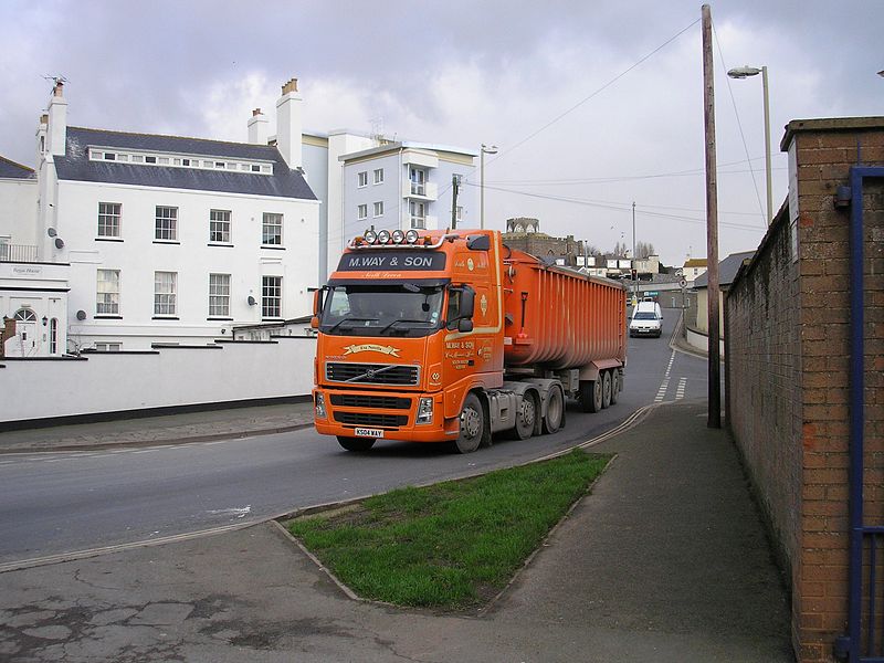File:M. Way & Son artic tipper "Eva Novella" (KS04 WAY), Port of Teignmouth, 10 January 2012.jpg
