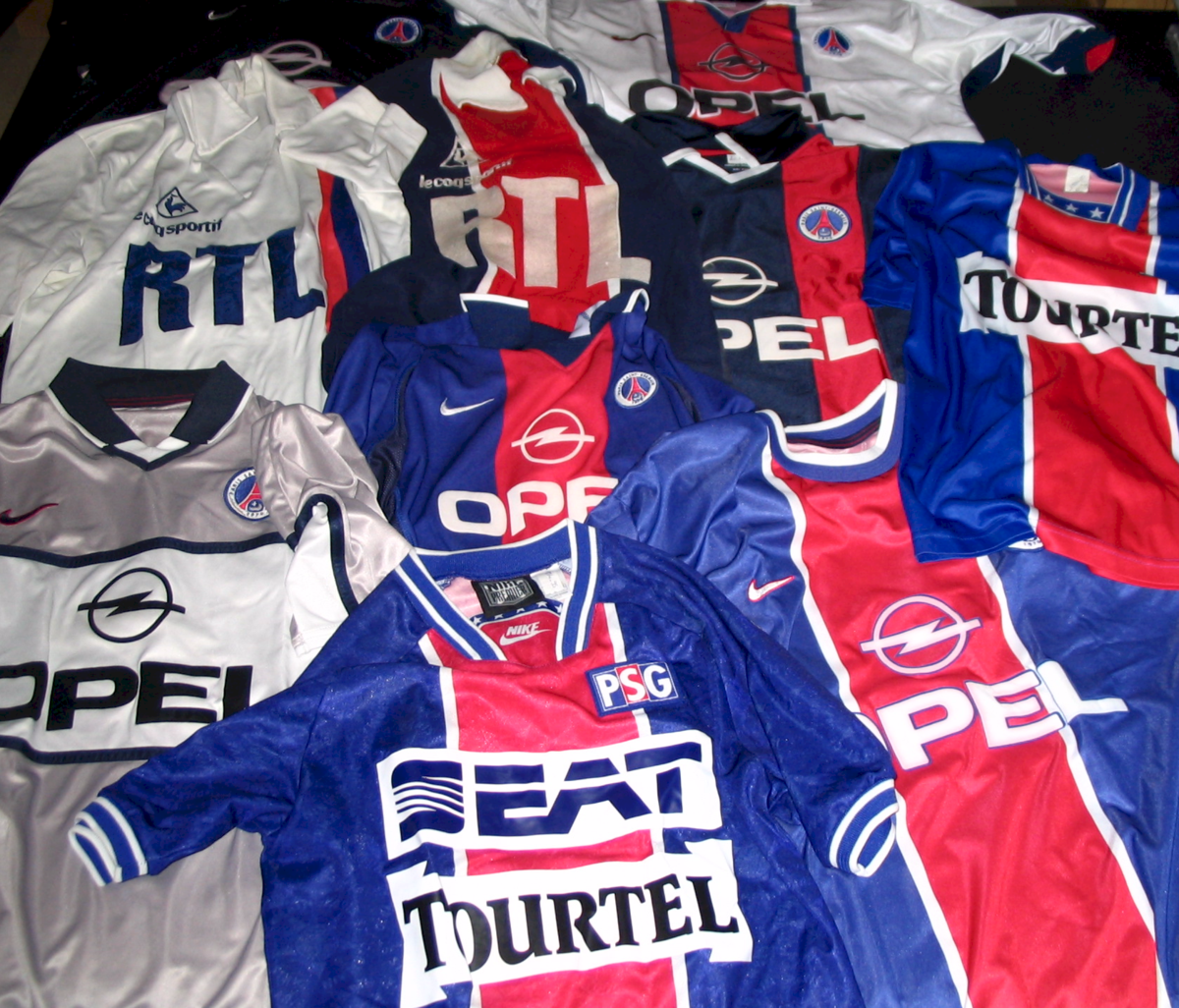 File Maillots Du Psg Png Wikimedia Commons