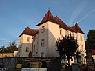 Quers Town Hall.jpg