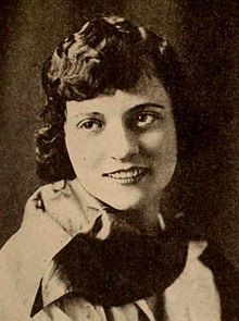 Mina Cunard - prosinec 1919 EH.jpg