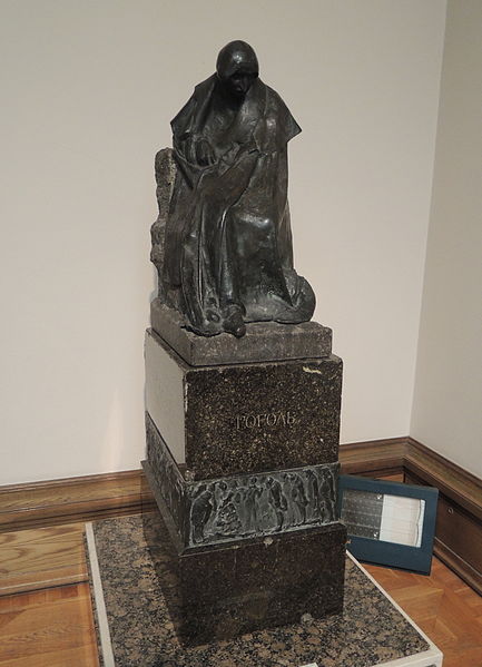 File:Model of Gogol's monument by N.A.Andreev (Tretyakov gallery) 02 by shakko.JPG