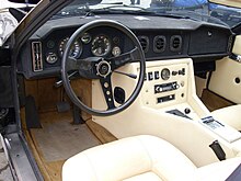 Monteverdi High Speed 375 220px-Monteverdi_1972_Interieur