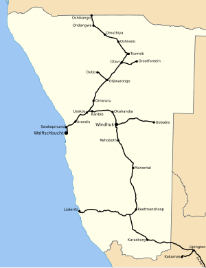 Namibia: Geographie, Bevölkerung, Landesname