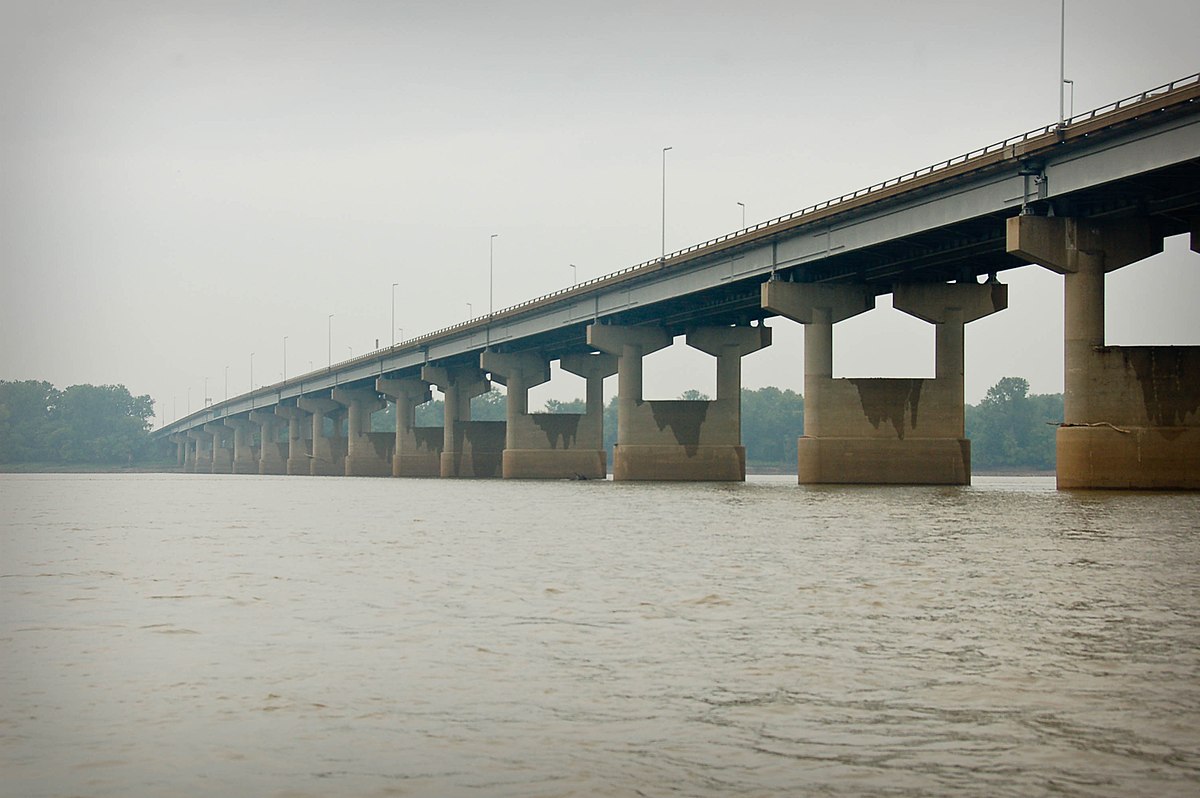 Нью рок мост. Bridge Rock канал. Chain of Rocks Bridge. MCKEES Rocks Bridge. New most info