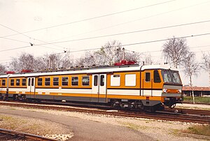 Novate Milanese - deposito locomotive - elettromotrice E.750-02.jpg