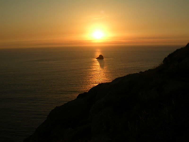 File:Ocaso en Finisterre.JPG