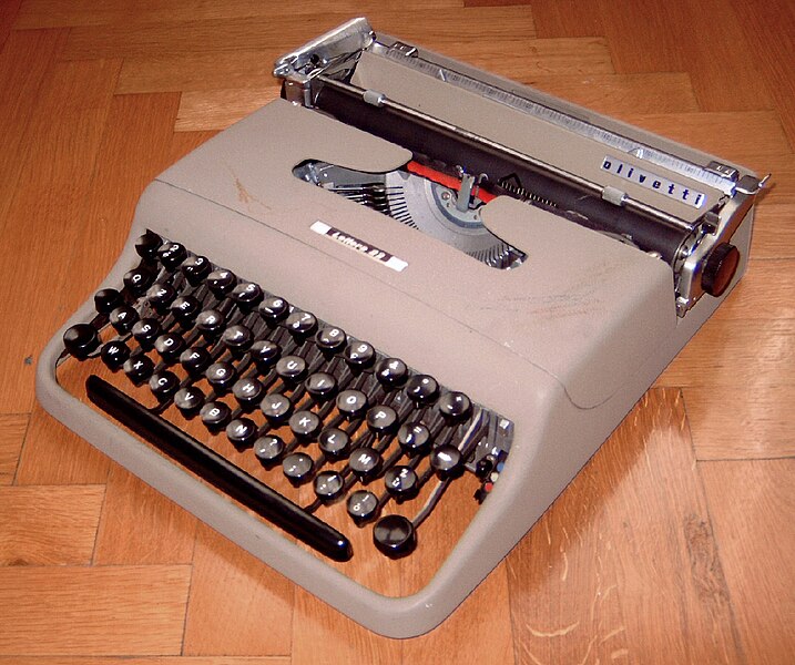 File:Olivetti Lettera 22 by LjL.jpeg