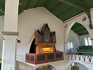 Orgel Heemsen Prospekt seitlich.jpg