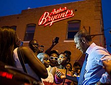 President Obama visits Arthur Bryant's barbecue in Kansas City