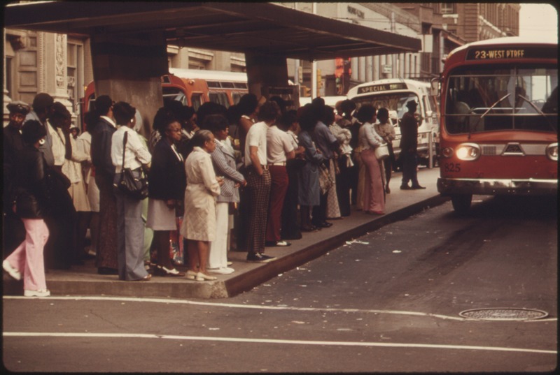 File:PASSENGERS IN ATLANTA, GEORGIA, WAITING FOR THEIR METROPOLITAN ATLANTA RAPID TRANSIT AUTHORITY (MARTA) BUS DURING... - NARA - 556786.tif