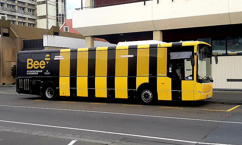 File:PB Bee Card Bus.jpg