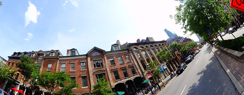 File:Pano of Front Street, from Berczy Park, 2017 06 28 -e (44191887360).jpg