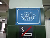 Placa falsa avinguda Camilo Sesto dins mercat Alcoi.jpg