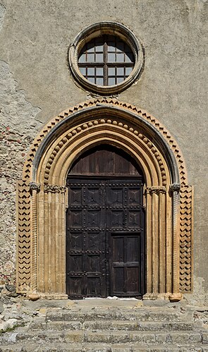 Portale della Chiesa di San Michele