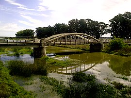 Puente de la antigua ruta 2 - panoramio.jpg