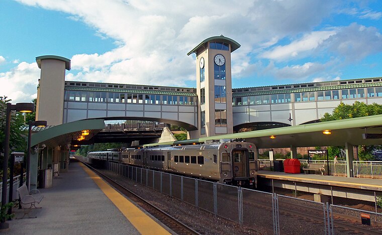 Ramsey Route 17 station