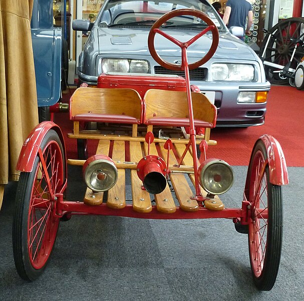 File:Red Bug 1924-1930 (10).jpg