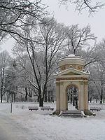 Riga Kronvalda parks Rotonda 2.jpg