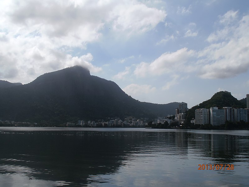 File:Rio de Janeiro RJ Brasil - Lagoa Rodrigo de Freitas - panoramio.jpg
