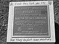 לוח זיכרון המציין את מקום מהומות היימרקט כאתר היסטורי לאומי אמריקאי