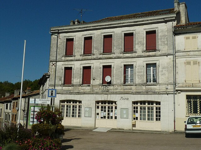 File:Rochebeauc mairie.JPG