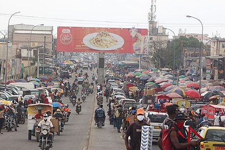 Rue du marché Mboppi à Douala1