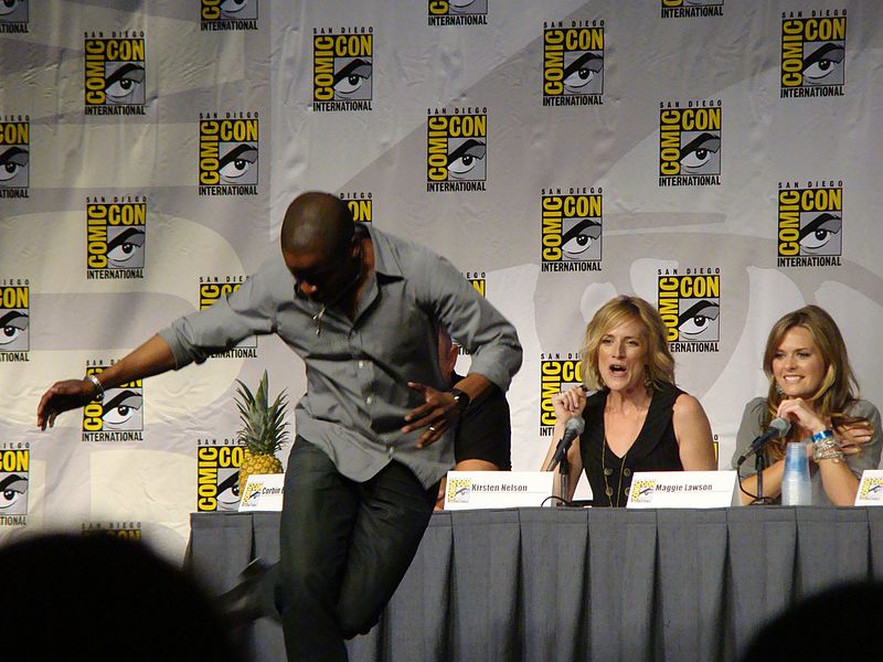 File:SDCC 2010 - Dulé Hill, Kirsten Nelson & Maggie Lawson (4848184168).jpg