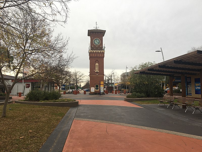 File:Sale pedestrian mall — June 2022.jpg