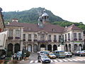 Salins-les-Bains, Rathaus und Kirche N-D Libératrice