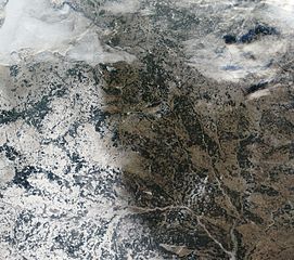 Спутниковый снимок Беларуси, сделанный в декабре 2002 года.