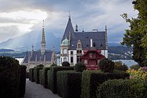 Schloss Meggenhorn, mit Sicht auf das Luzerner Seebecken.jpg