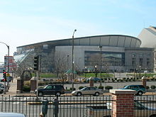 Exterior of the Scottrade Center, now called the Enterprise Center Scottrade Center 3Apr2005.jpg