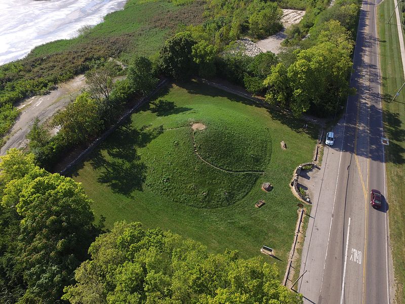 File:Shrum Mound aerial 3.jpg