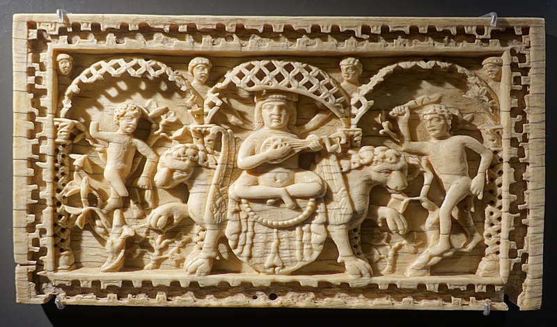 File:Sides of an Alexander casket, 2 of 4, Constantinople, 850-900 AD, or Alexandria, late 500s AD, ivory - Hessisches Landesmuseum Darmstadt - Darmstadt, Germany - DSC00322.jpg