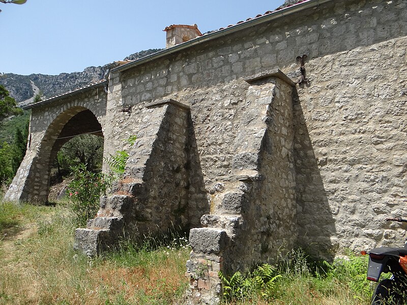 File:Sigale - Chapelle Notre-Dame-d'Entrevignes -02.JPG