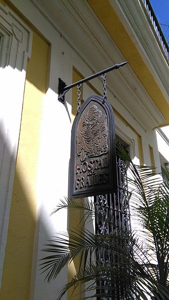 File:Sign of Hotel Los Frailes in Havana 20160226.jpg