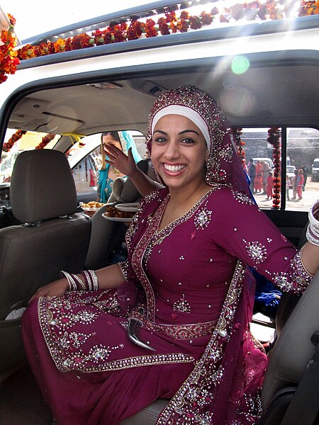 File:Sikh woman.jpg