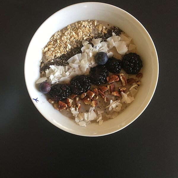 File:Smoothie bowl - blueberry.jpg