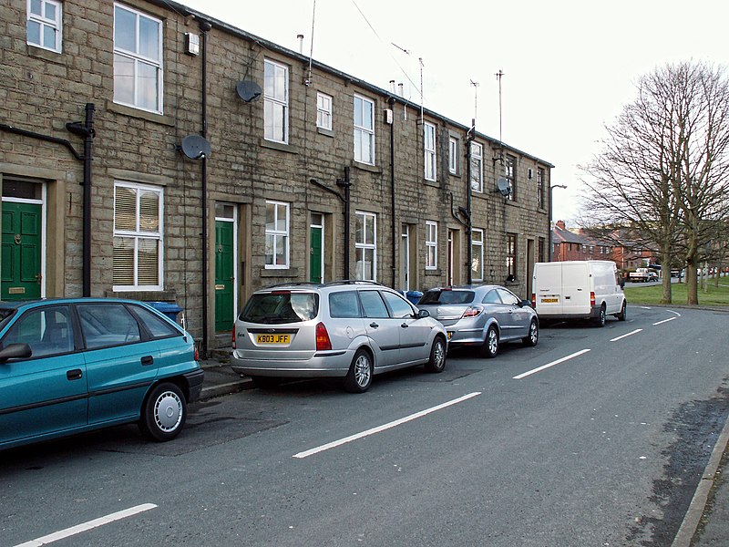 File:Social housing terrace, John Street, Whitworth, Lancashire, England.jpg